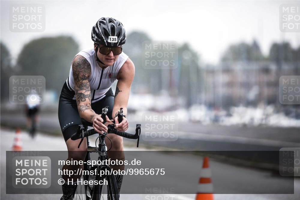 16.08.2026 - KN Förde Triathlon 2026 H.Heesch http://msf.ph/oto/9965675 16.08.2026 09:24:59 Radfahren 135, 156, 168 meine-sportfotos.de