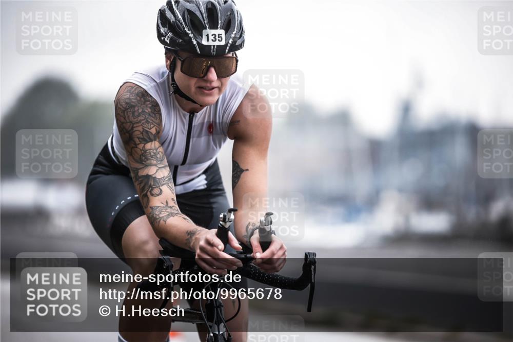 16.08.2026 - KN Förde Triathlon 2026 H.Heesch http://msf.ph/oto/9965678 16.08.2026 09:24:59 Radfahren 135, 156, 168 meine-sportfotos.de