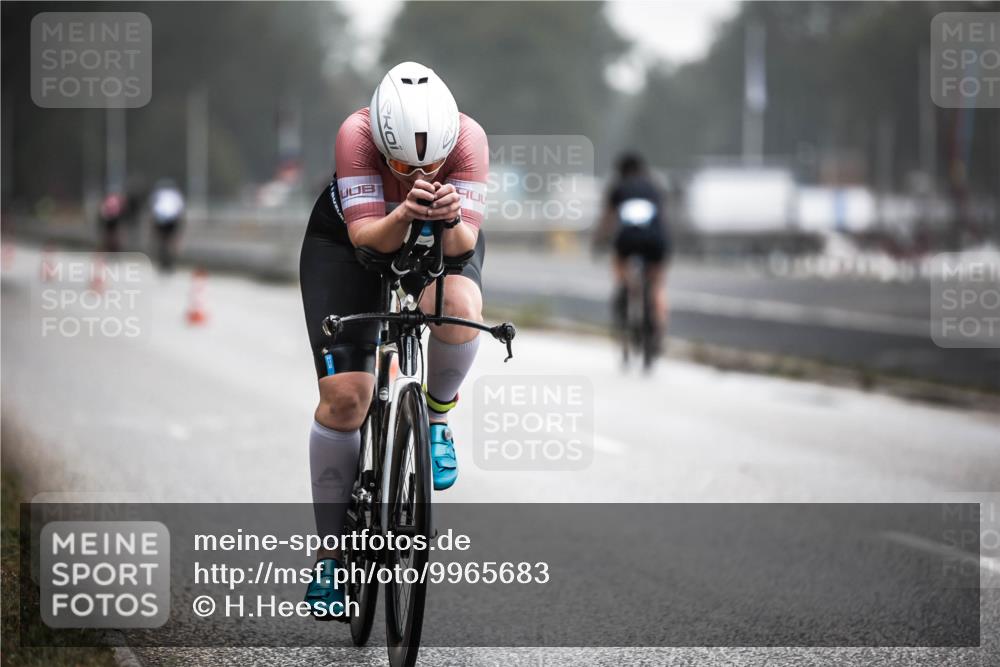 16.08.2026 - KN Förde Triathlon 2026 H.Heesch http://msf.ph/oto/9965683 16.08.2026 09:25:04 Radfahren 165, 168 meine-sportfotos.de