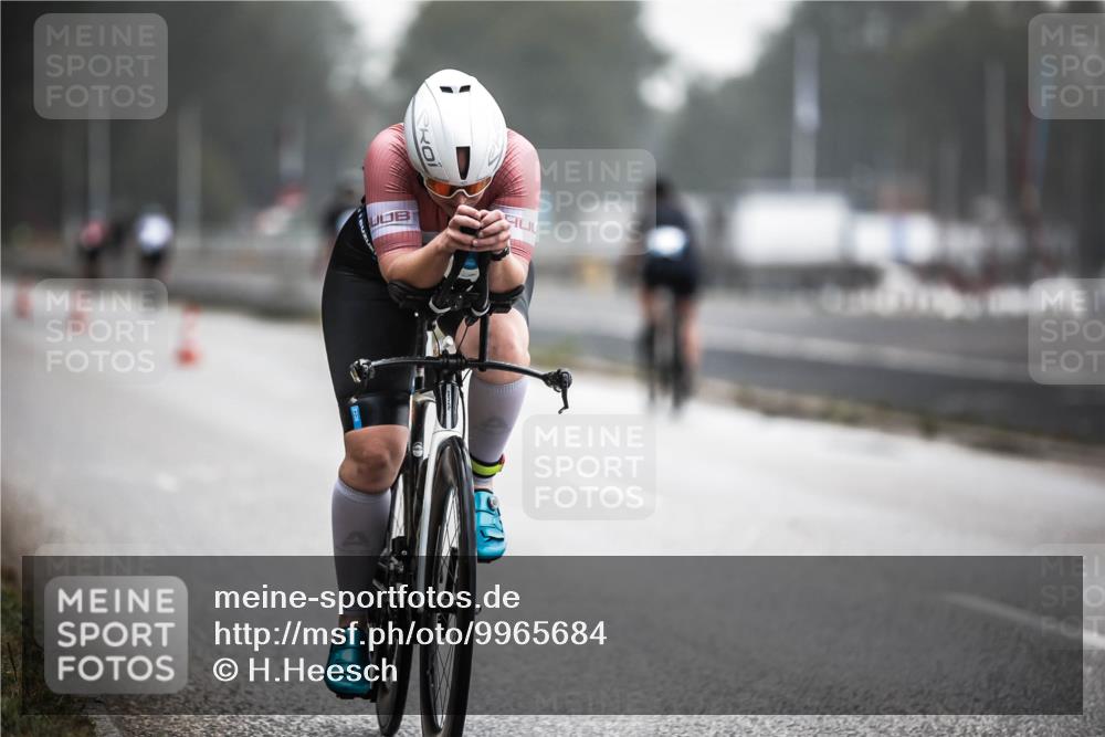 16.08.2026 - KN Förde Triathlon 2026 H.Heesch http://msf.ph/oto/9965684 16.08.2026 09:25:04 Radfahren 165, 168 meine-sportfotos.de