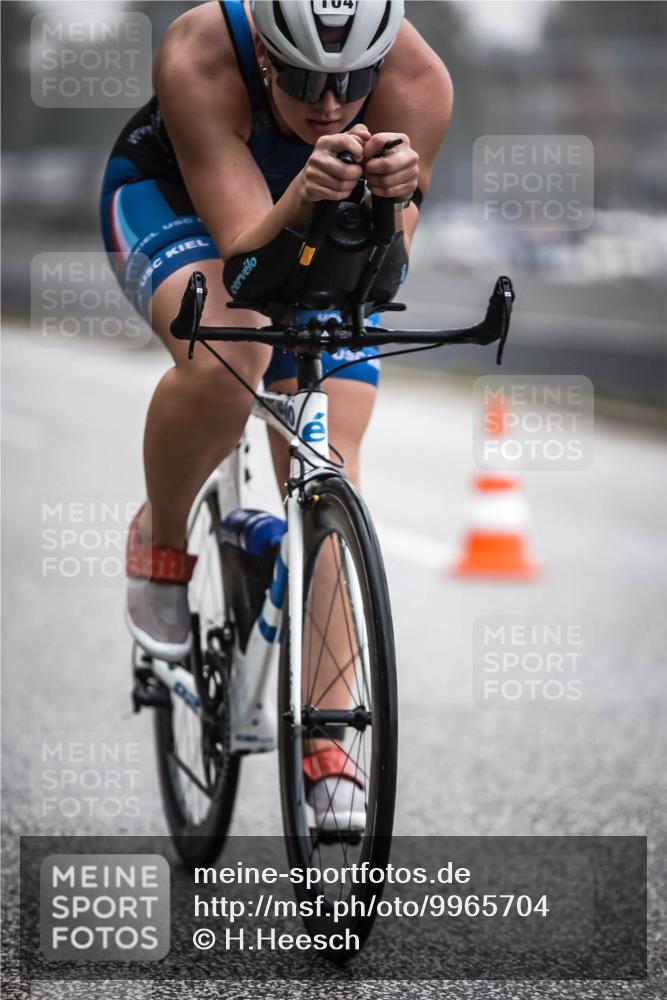 16.08.2026 - KN Förde Triathlon 2026 H.Heesch http://msf.ph/oto/9965704 16.08.2026 09:25:13 Radfahren 103, 104, 186, 187 meine-sportfotos.de