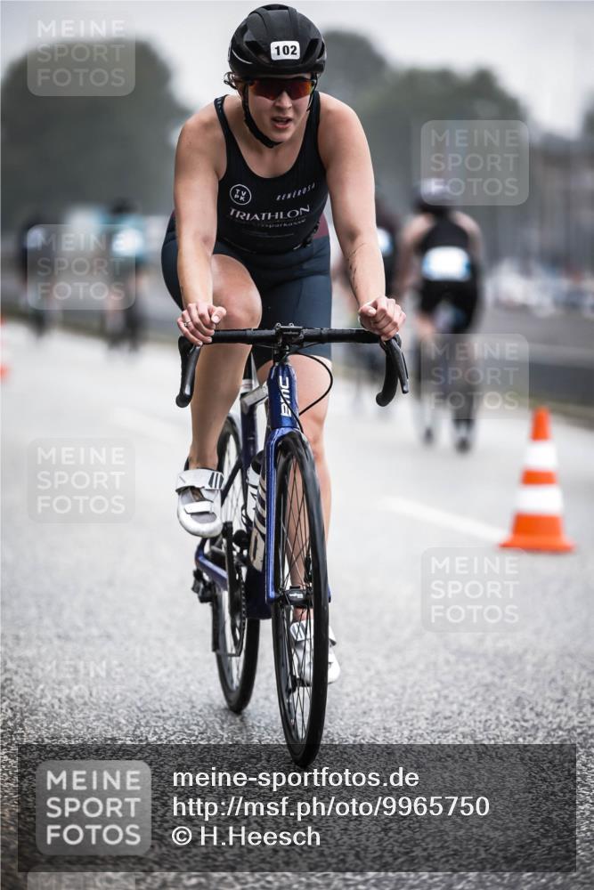 16.08.2026 - KN Förde Triathlon 2026 H.Heesch http://msf.ph/oto/9965750 16.08.2026 09:25:31 Radfahren 102, 150, 164, 170, 191, 193, 198 meine-sportfotos.de