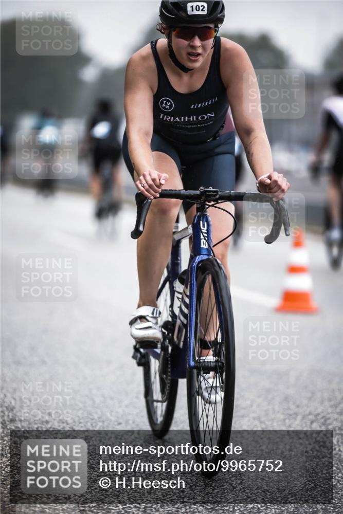 16.08.2026 - KN Förde Triathlon 2026 H.Heesch http://msf.ph/oto/9965752 16.08.2026 09:25:31 Radfahren 102, 150, 164, 170, 191, 193, 198 meine-sportfotos.de