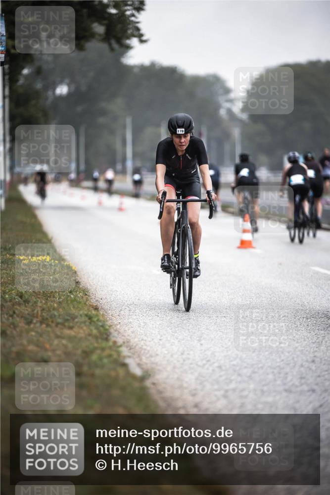 16.08.2026 - KN Förde Triathlon 2026 H.Heesch http://msf.ph/oto/9965756 16.08.2026 09:25:32 Radfahren 102, 150, 170, 191, 193, 198 meine-sportfotos.de