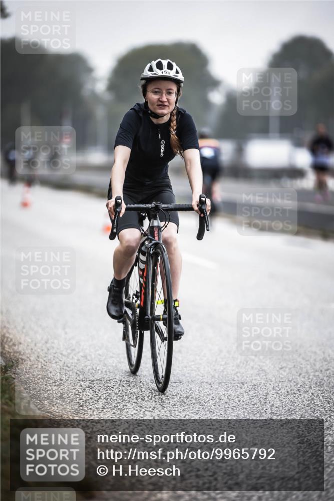 16.08.2026 - KN Förde Triathlon 2026 H.Heesch http://msf.ph/oto/9965792 16.08.2026 09:25:42 Radfahren 115, 139, 145, 153, 163, 225 meine-sportfotos.de