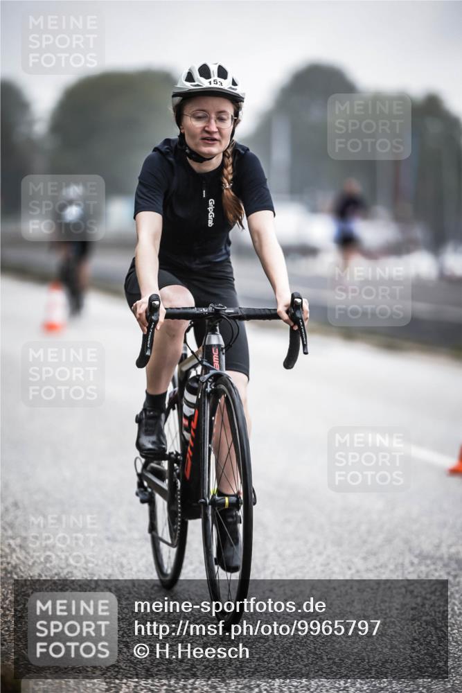 16.08.2026 - KN Förde Triathlon 2026 H.Heesch http://msf.ph/oto/9965797 16.08.2026 09:25:42 Radfahren 115, 139, 145, 153, 163, 225 meine-sportfotos.de