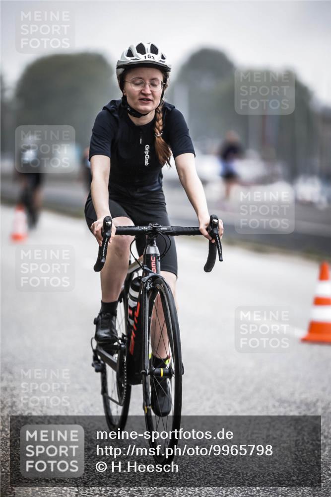 16.08.2026 - KN Förde Triathlon 2026 H.Heesch http://msf.ph/oto/9965798 16.08.2026 09:25:43 Radfahren 115, 139, 145, 153, 163, 225 meine-sportfotos.de