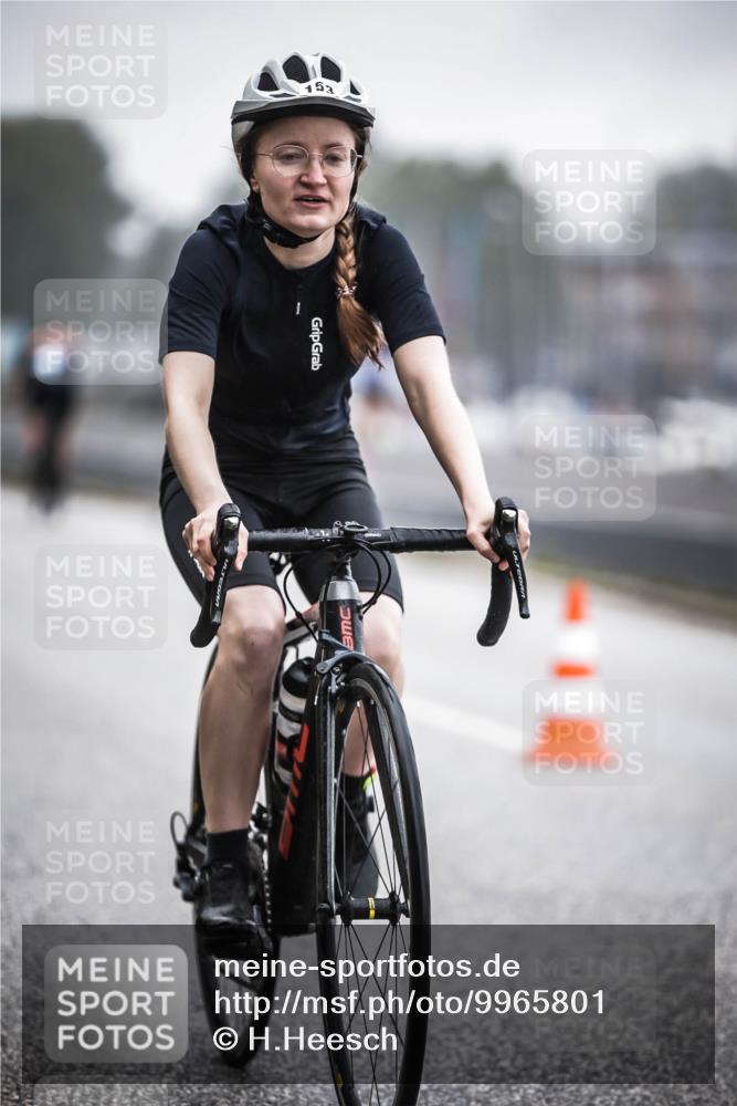 16.08.2026 - KN Förde Triathlon 2026 H.Heesch http://msf.ph/oto/9965801 16.08.2026 09:25:43 Radfahren 115, 139, 145, 153, 163, 225 meine-sportfotos.de