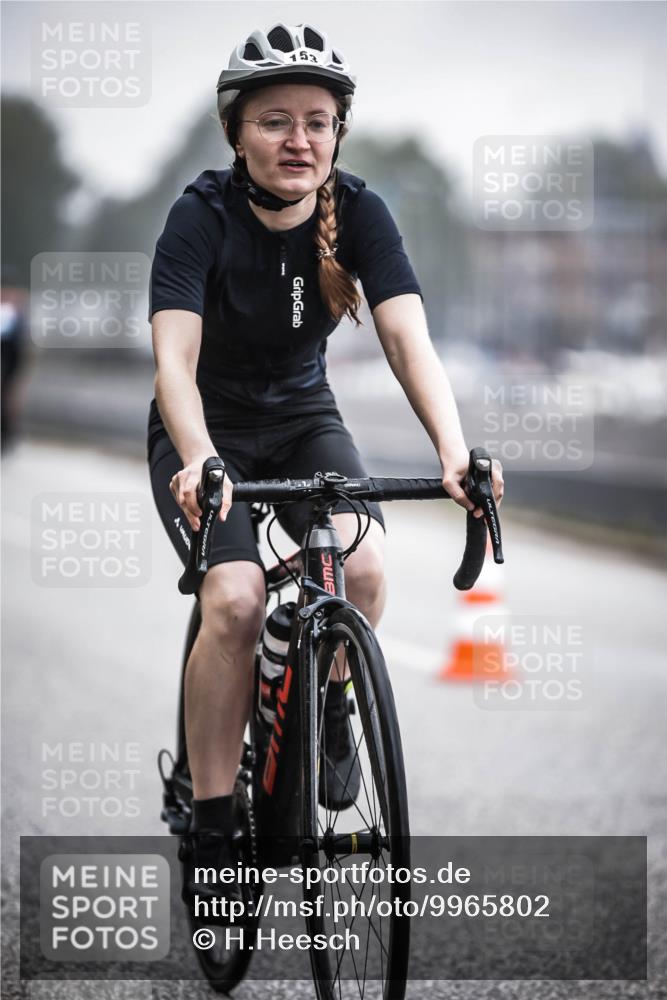 16.08.2026 - KN Förde Triathlon 2026 H.Heesch http://msf.ph/oto/9965802 16.08.2026 09:25:43 Radfahren 115, 139, 145, 153, 163, 225 meine-sportfotos.de