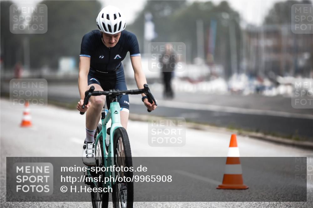 16.08.2026 - KN Förde Triathlon 2026 H.Heesch http://msf.ph/oto/9965908 16.08.2026 09:26:54 Radfahren 175, 197, 212 meine-sportfotos.de