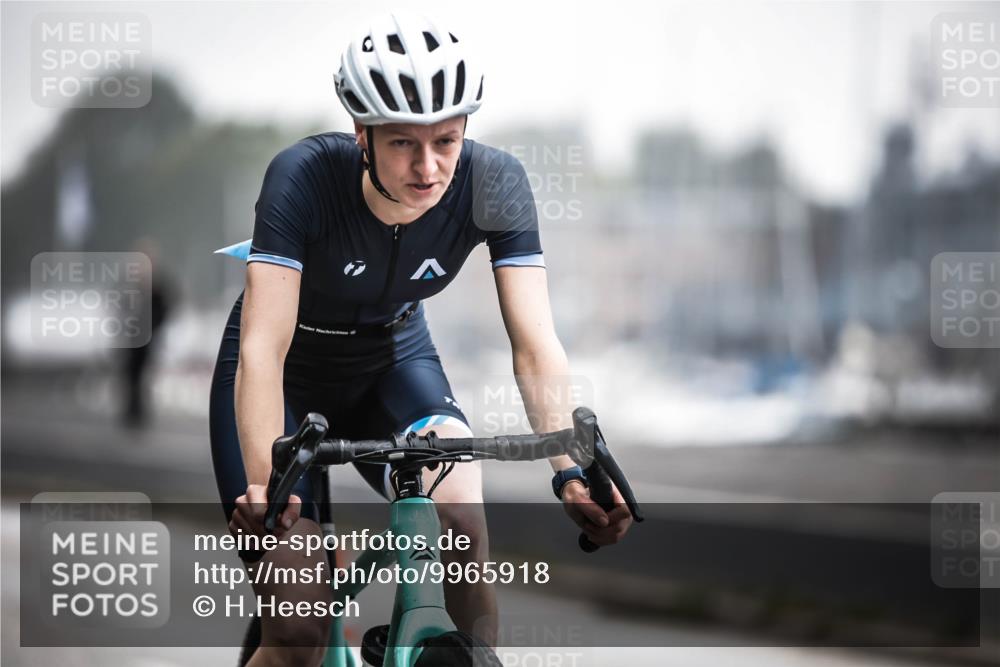 16.08.2026 - KN Förde Triathlon 2026 H.Heesch http://msf.ph/oto/9965918 16.08.2026 09:26:55 Radfahren 175, 197, 212 meine-sportfotos.de