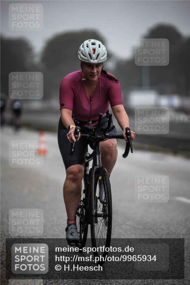 16.08.2026 - KN Förde Triathlon 2026 H.Heesch http://msf.ph/oto/9965934 16.08.2026 09:27:19 Radfahren 126, 177, 183 meine-sportfotos.de
