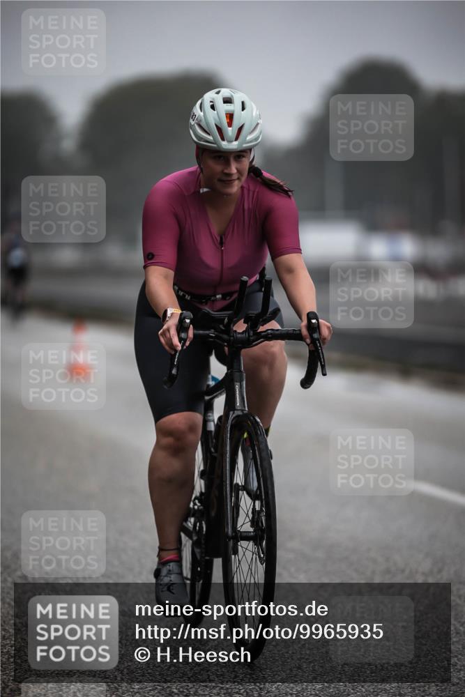 16.08.2026 - KN Förde Triathlon 2026 H.Heesch http://msf.ph/oto/9965935 16.08.2026 09:27:19 Radfahren 126, 177, 183 meine-sportfotos.de