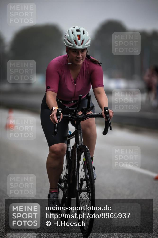 16.08.2026 - KN Förde Triathlon 2026 H.Heesch http://msf.ph/oto/9965937 16.08.2026 09:27:19 Radfahren 126, 177, 183 meine-sportfotos.de