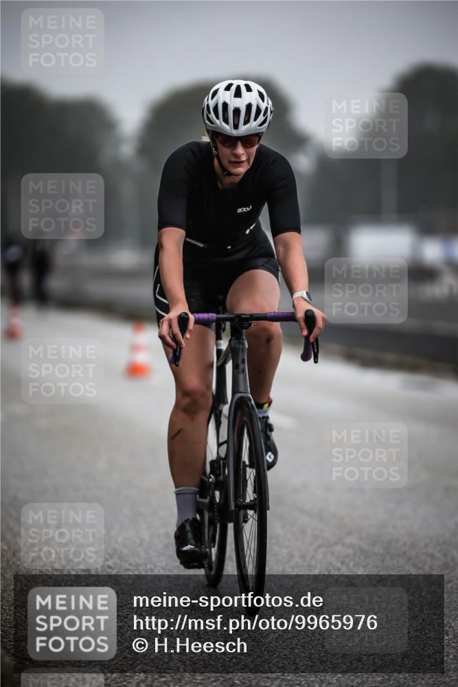 16.08.2026 - KN Förde Triathlon 2026 H.Heesch http://msf.ph/oto/9965976 16.08.2026 09:27:29 Radfahren 119, 121, 138, 171, 172, 176, 180, 189 meine-sportfotos.de