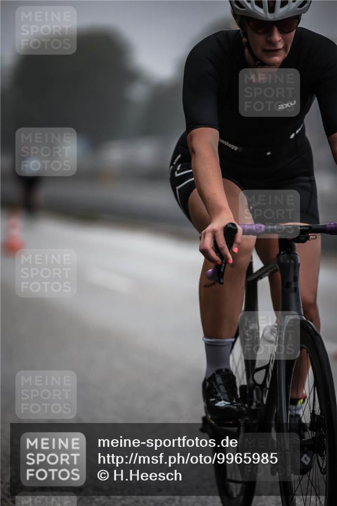 16.08.2026 - KN Förde Triathlon 2026 H.Heesch http://msf.ph/oto/9965985 16.08.2026 09:27:30 Radfahren 119, 121, 138, 171, 172, 176, 180, 189, 230 meine-sportfotos.de