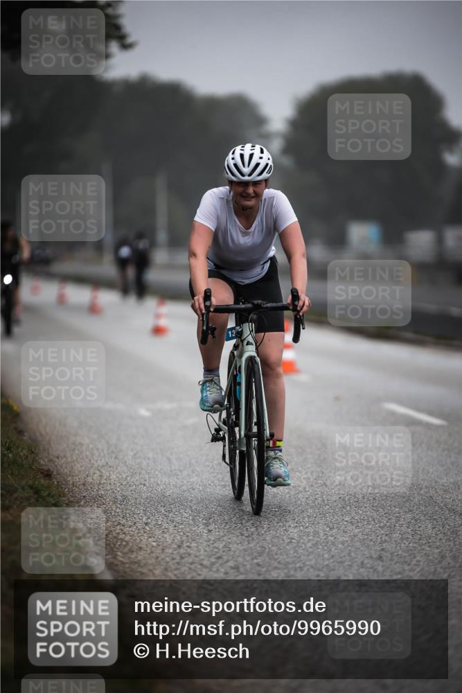 16.08.2026 - KN Förde Triathlon 2026 H.Heesch http://msf.ph/oto/9965990 16.08.2026 09:27:31 Radfahren 119, 121, 138, 171, 172, 176, 180, 230 meine-sportfotos.de