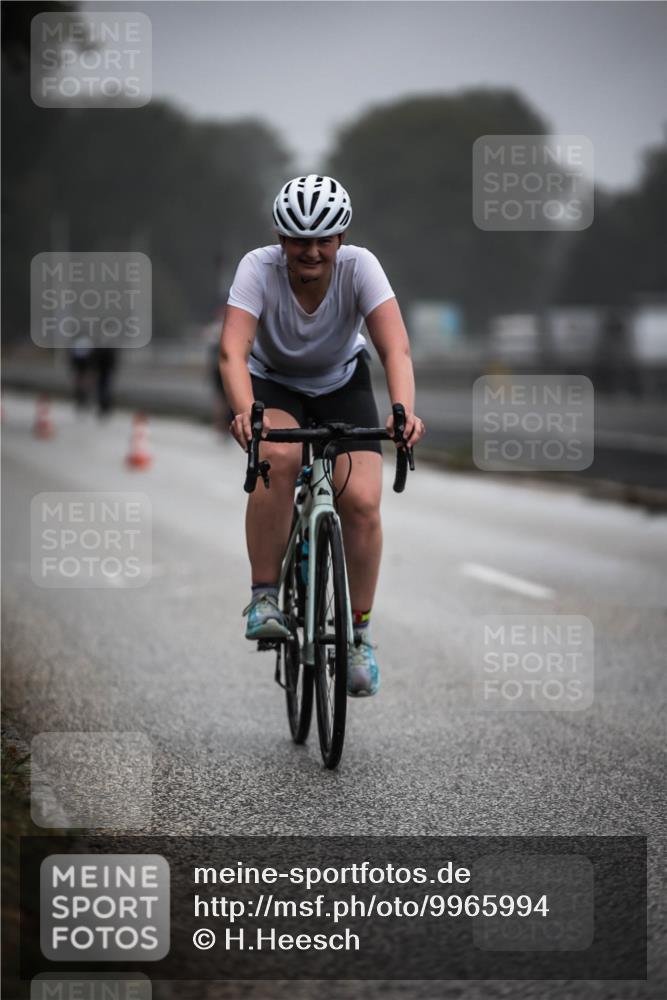16.08.2026 - KN Förde Triathlon 2026 H.Heesch http://msf.ph/oto/9965994 16.08.2026 09:27:31 Radfahren 119, 121, 138, 171, 172, 176, 180, 230 meine-sportfotos.de