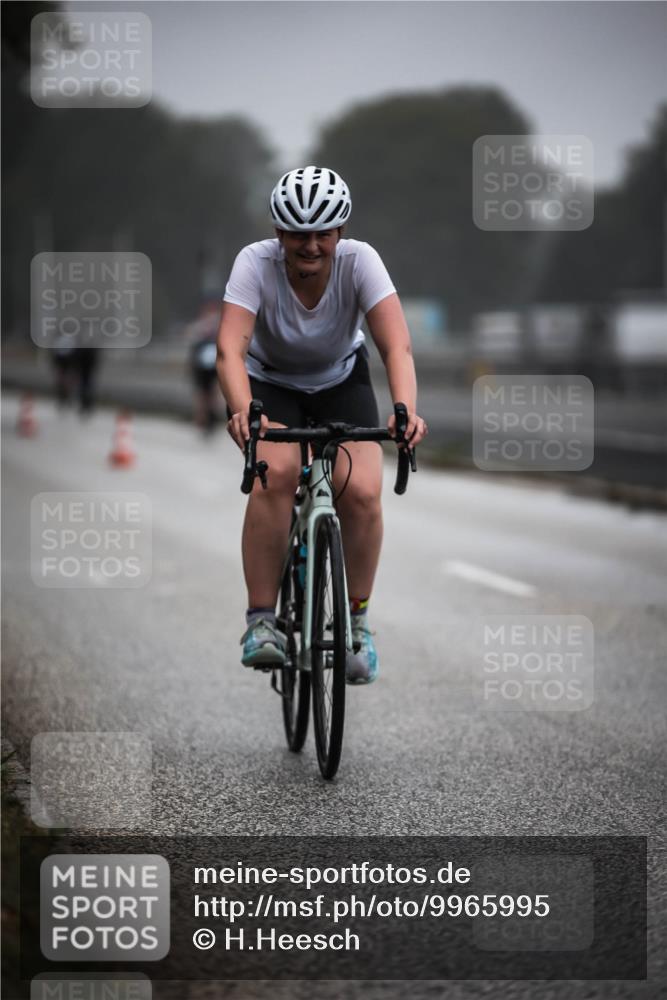 16.08.2026 - KN Förde Triathlon 2026 H.Heesch http://msf.ph/oto/9965995 16.08.2026 09:27:31 Radfahren 119, 121, 138, 171, 172, 176, 180, 230 meine-sportfotos.de
