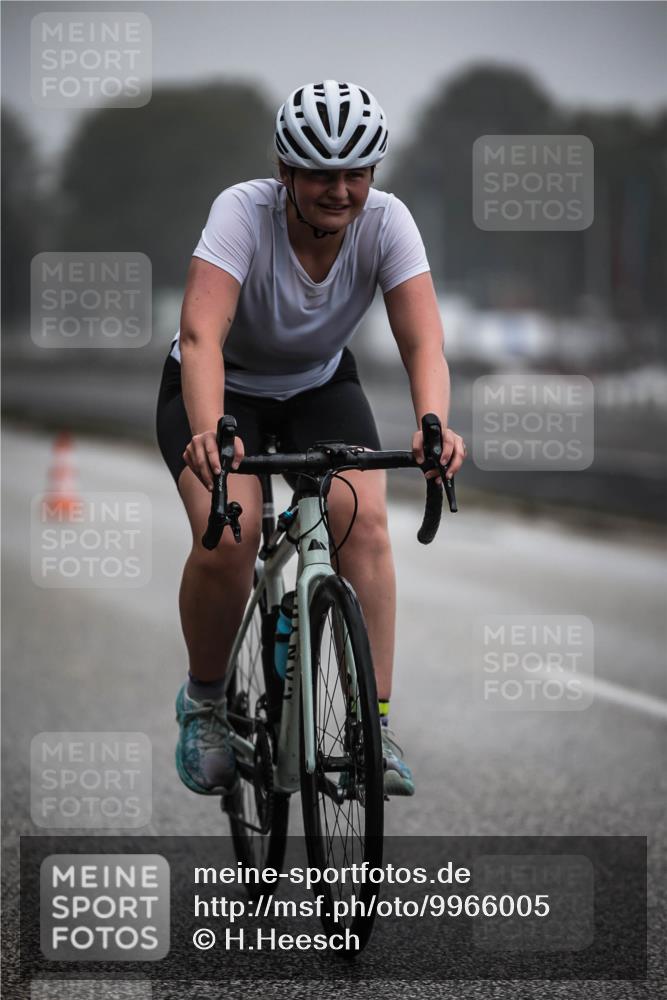 16.08.2026 - KN Förde Triathlon 2026 H.Heesch http://msf.ph/oto/9966005 16.08.2026 09:27:32 Radfahren 121, 138, 171, 172, 176, 180, 230 meine-sportfotos.de