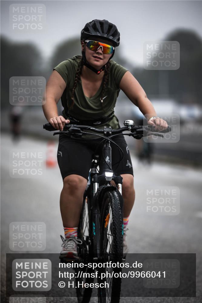 16.08.2026 - KN Förde Triathlon 2026 H.Heesch http://msf.ph/oto/9966041 16.08.2026 09:27:38 Radfahren 108, 156, 205, 230 meine-sportfotos.de