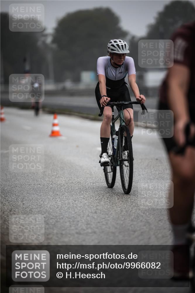 16.08.2026 - KN Förde Triathlon 2026 H.Heesch http://msf.ph/oto/9966082 16.08.2026 09:27:50 Radfahren 115, 142, 168, 186, 187, 204 meine-sportfotos.de
