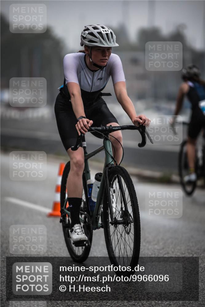 16.08.2026 - KN Förde Triathlon 2026 H.Heesch http://msf.ph/oto/9966096 16.08.2026 09:27:51 Radfahren 115, 142, 168, 186, 187 meine-sportfotos.de