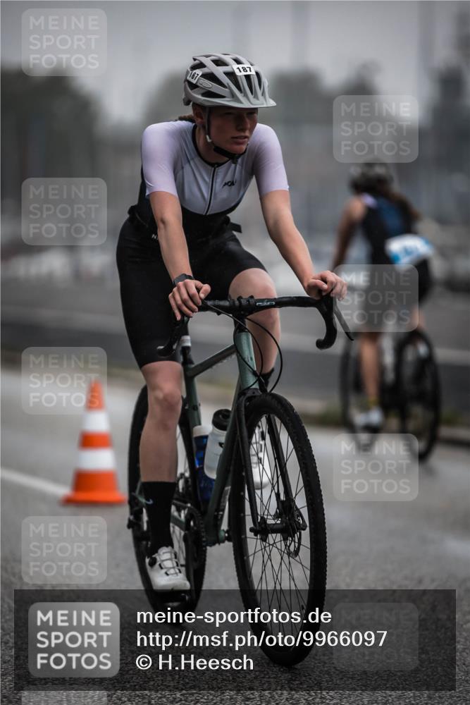 16.08.2026 - KN Förde Triathlon 2026 H.Heesch http://msf.ph/oto/9966097 16.08.2026 09:27:51 Radfahren 115, 142, 168, 186, 187 meine-sportfotos.de