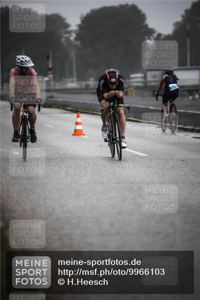 16.08.2026 - KN Förde Triathlon 2026 H.Heesch http://msf.ph/oto/9966103 16.08.2026 09:27:53 Radfahren 115, 142, 166, 168, 178, 186, 187 meine-sportfotos.de