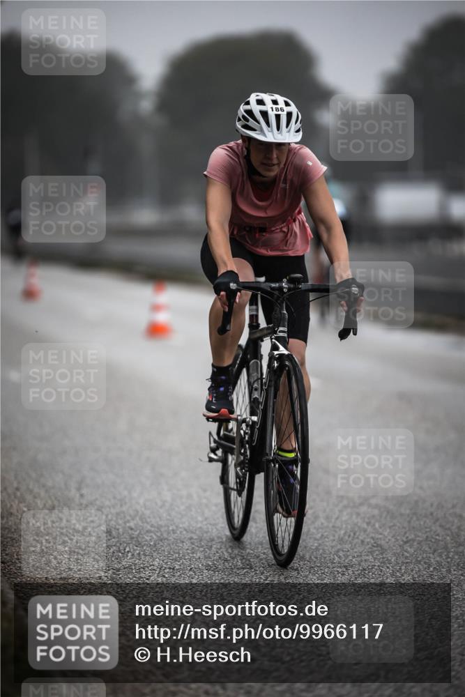 16.08.2026 - KN Förde Triathlon 2026 H.Heesch http://msf.ph/oto/9966117 16.08.2026 09:27:55 Radfahren 115, 142, 166, 178, 186 meine-sportfotos.de