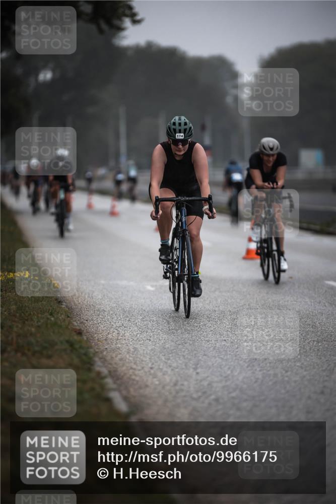 16.08.2026 - KN Förde Triathlon 2026 H.Heesch http://msf.ph/oto/9966175 16.08.2026 09:28:03 Radfahren 103, 110, 113, 114, 146, 164, 174, 190, 192, 194, 198, 239 meine-sportfotos.de