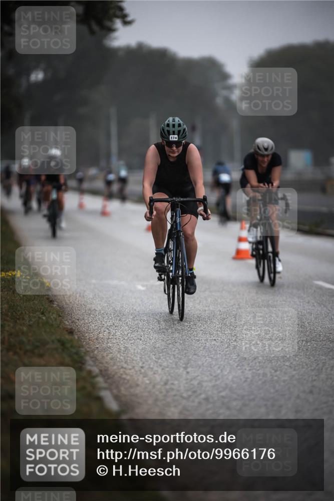 16.08.2026 - KN Förde Triathlon 2026 H.Heesch http://msf.ph/oto/9966176 16.08.2026 09:28:03 Radfahren 103, 110, 113, 114, 146, 164, 174, 190, 192, 194, 198, 239 meine-sportfotos.de