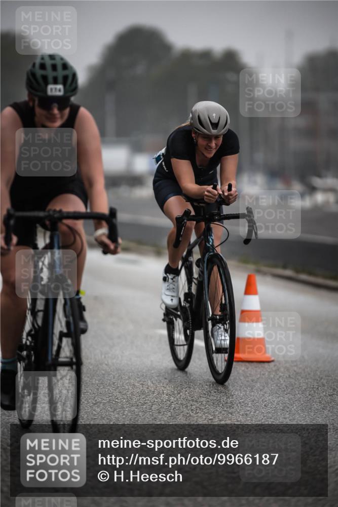 16.08.2026 - KN Förde Triathlon 2026 H.Heesch http://msf.ph/oto/9966187 16.08.2026 09:28:04 Radfahren 103, 110, 113, 114, 146, 164, 174, 190, 192, 194, 198, 239 meine-sportfotos.de