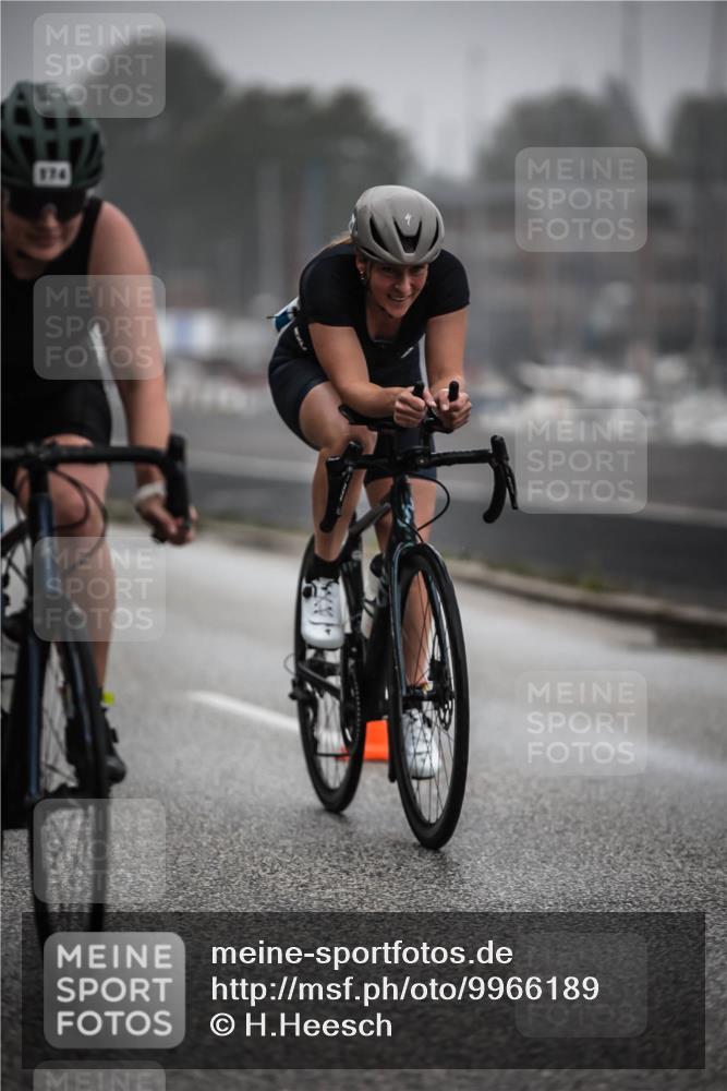 16.08.2026 - KN Förde Triathlon 2026 H.Heesch http://msf.ph/oto/9966189 16.08.2026 09:28:04 Radfahren 103, 110, 113, 114, 146, 164, 174, 190, 192, 194, 198, 239 meine-sportfotos.de