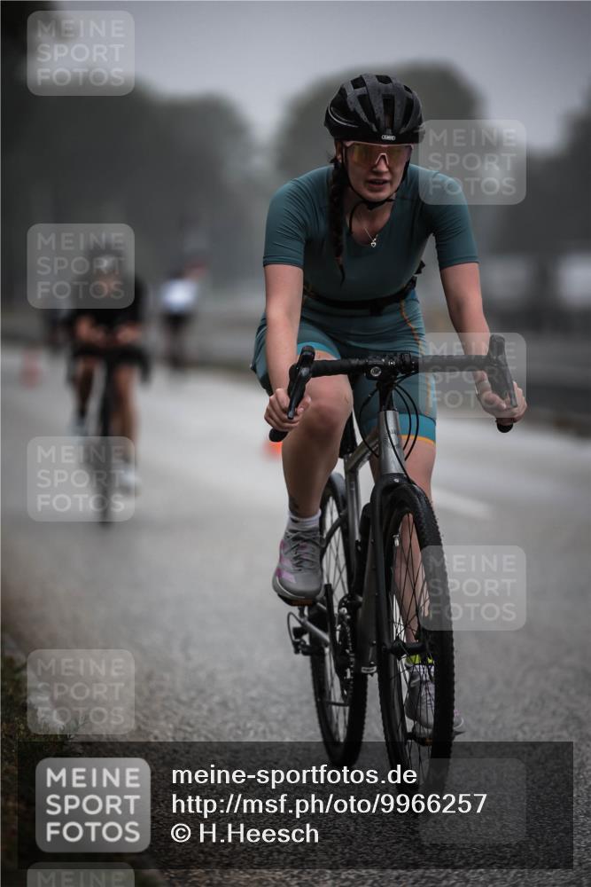 16.08.2026 - KN Förde Triathlon 2026 H.Heesch http://msf.ph/oto/9966257 16.08.2026 09:28:17 Radfahren 152, 191, 195, 214 meine-sportfotos.de