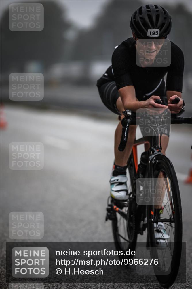 16.08.2026 - KN Förde Triathlon 2026 H.Heesch http://msf.ph/oto/9966276 16.08.2026 09:28:19 Radfahren 109, 152, 191, 195, 214 meine-sportfotos.de