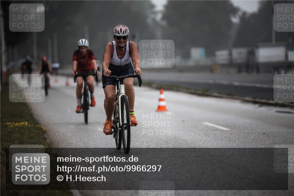16.08.2026 - KN Förde Triathlon 2026 H.Heesch http://msf.ph/oto/9966297 16.08.2026 09:28:30 Radfahren 117, 139, 160, 163, 167 meine-sportfotos.de