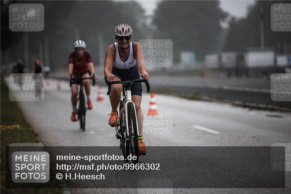 16.08.2026 - KN Förde Triathlon 2026 H.Heesch http://msf.ph/oto/9966302 16.08.2026 09:28:30 Radfahren 117, 139, 160, 163, 167 meine-sportfotos.de