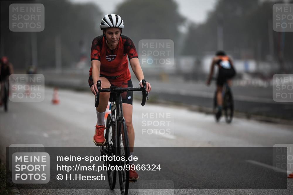 16.08.2026 - KN Förde Triathlon 2026 H.Heesch http://msf.ph/oto/9966324 16.08.2026 09:28:32 Radfahren 117, 139, 160, 163, 167, 200 meine-sportfotos.de
