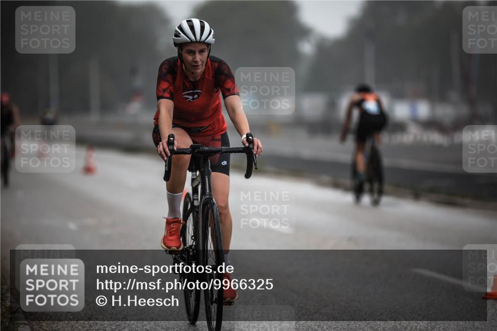 16.08.2026 - KN Förde Triathlon 2026 H.Heesch http://msf.ph/oto/9966325 16.08.2026 09:28:32 Radfahren 117, 139, 160, 163, 167, 200 meine-sportfotos.de