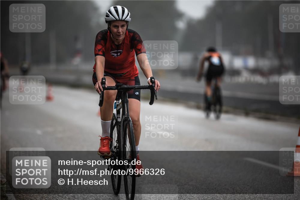 16.08.2026 - KN Förde Triathlon 2026 H.Heesch http://msf.ph/oto/9966326 16.08.2026 09:28:32 Radfahren 117, 139, 160, 163, 167, 200 meine-sportfotos.de