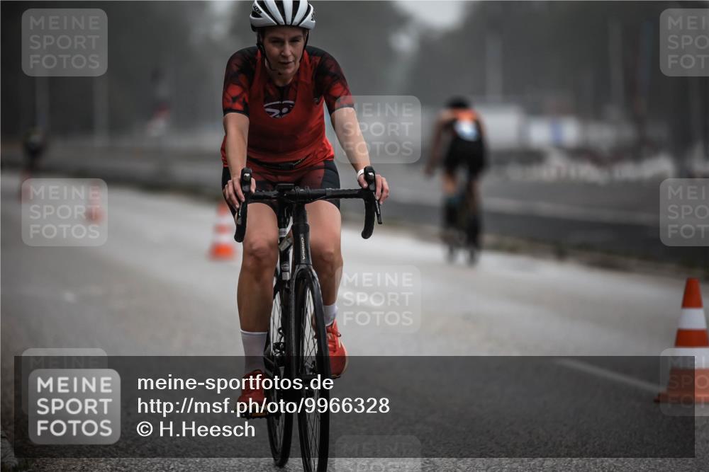 16.08.2026 - KN Förde Triathlon 2026 H.Heesch http://msf.ph/oto/9966328 16.08.2026 09:28:32 Radfahren 117, 139, 160, 163, 167, 200 meine-sportfotos.de