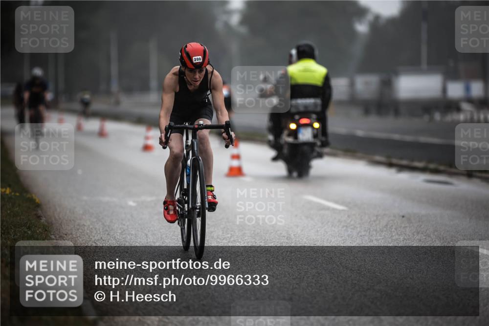 16.08.2026 - KN Förde Triathlon 2026 H.Heesch http://msf.ph/oto/9966333 16.08.2026 09:28:35 Radfahren 117, 139, 160, 200 meine-sportfotos.de