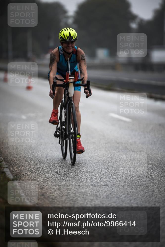 16.08.2026 - KN Förde Triathlon 2026 H.Heesch http://msf.ph/oto/9966414 16.08.2026 09:29:21 Radfahren 201, 213, 241 meine-sportfotos.de