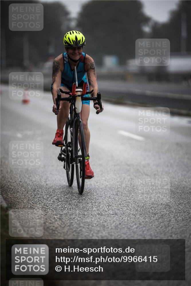 16.08.2026 - KN Förde Triathlon 2026 H.Heesch http://msf.ph/oto/9966415 16.08.2026 09:29:21 Radfahren 201, 213, 241 meine-sportfotos.de