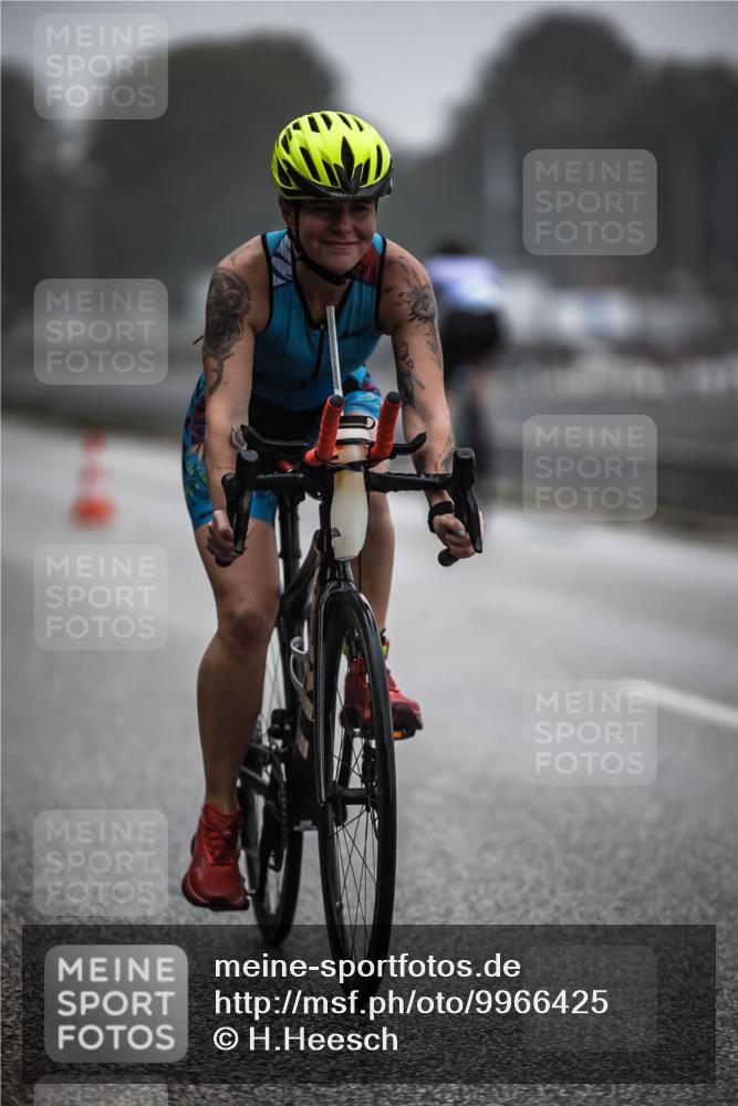 16.08.2026 - KN Förde Triathlon 2026 H.Heesch http://msf.ph/oto/9966425 16.08.2026 09:29:21 Radfahren 201, 213, 241 meine-sportfotos.de