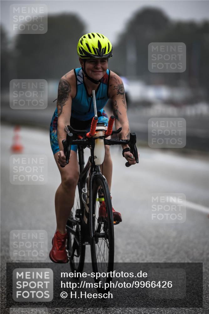 16.08.2026 - KN Förde Triathlon 2026 H.Heesch http://msf.ph/oto/9966426 16.08.2026 09:29:21 Radfahren 201, 213, 241 meine-sportfotos.de