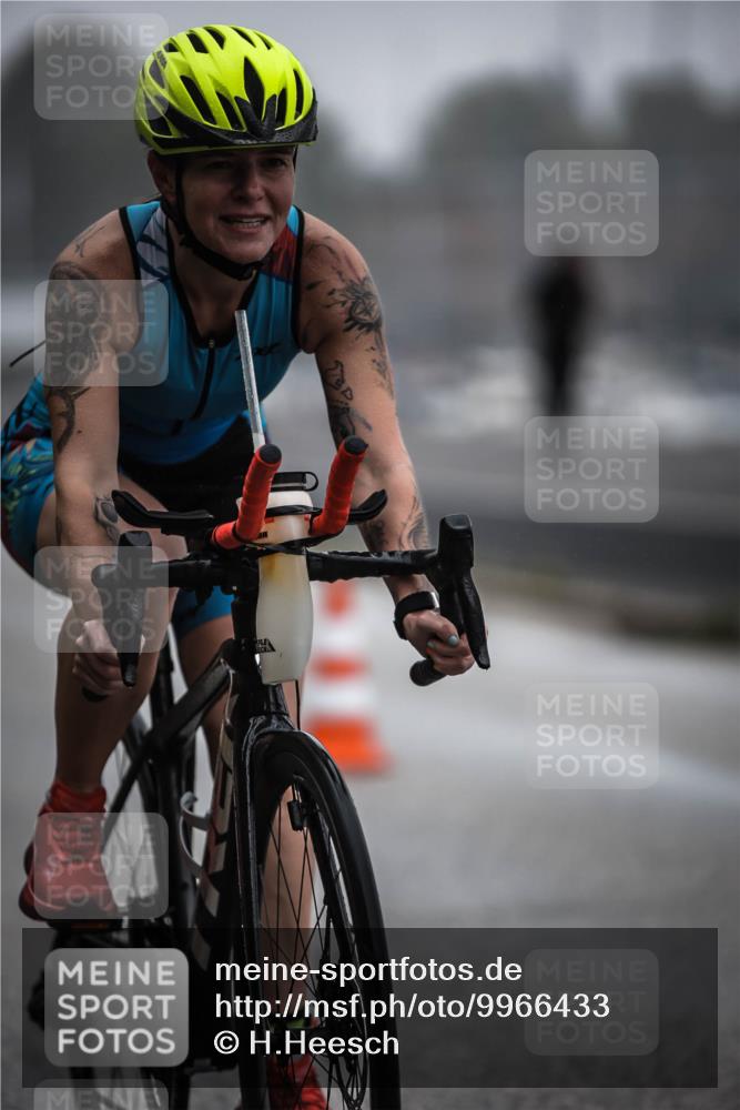 16.08.2026 - KN Förde Triathlon 2026 H.Heesch http://msf.ph/oto/9966433 16.08.2026 09:29:22 Radfahren 201, 213, 241 meine-sportfotos.de