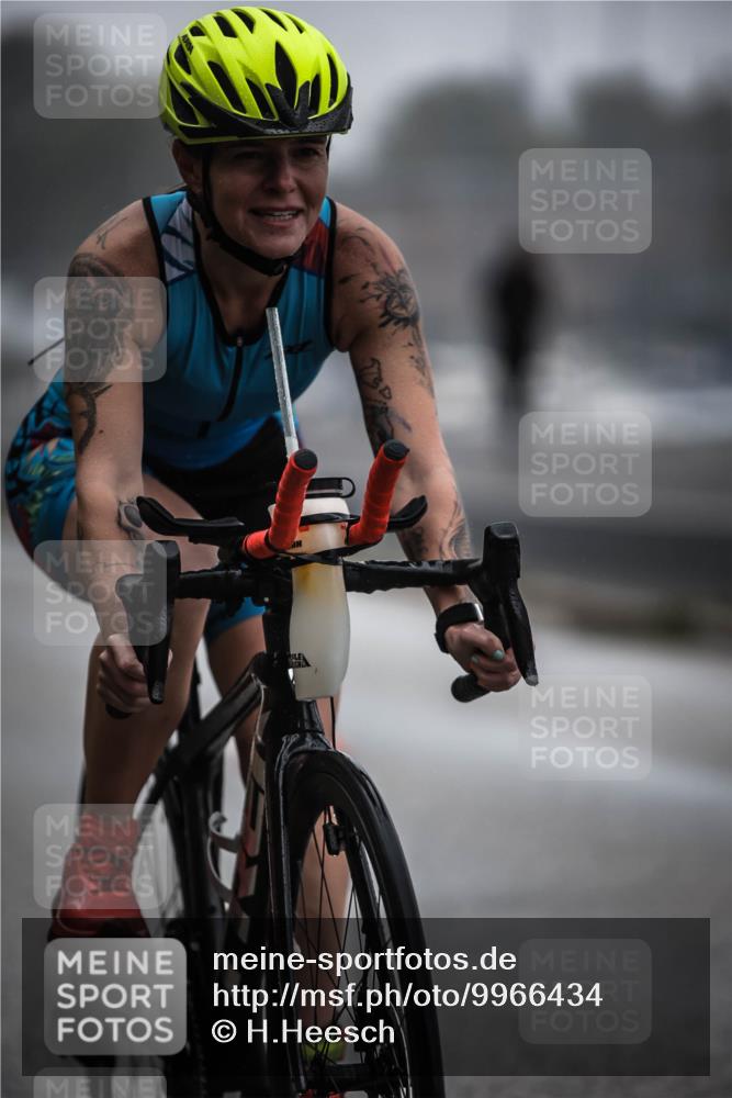 16.08.2026 - KN Förde Triathlon 2026 H.Heesch http://msf.ph/oto/9966434 16.08.2026 09:29:22 Radfahren 201, 213, 241 meine-sportfotos.de