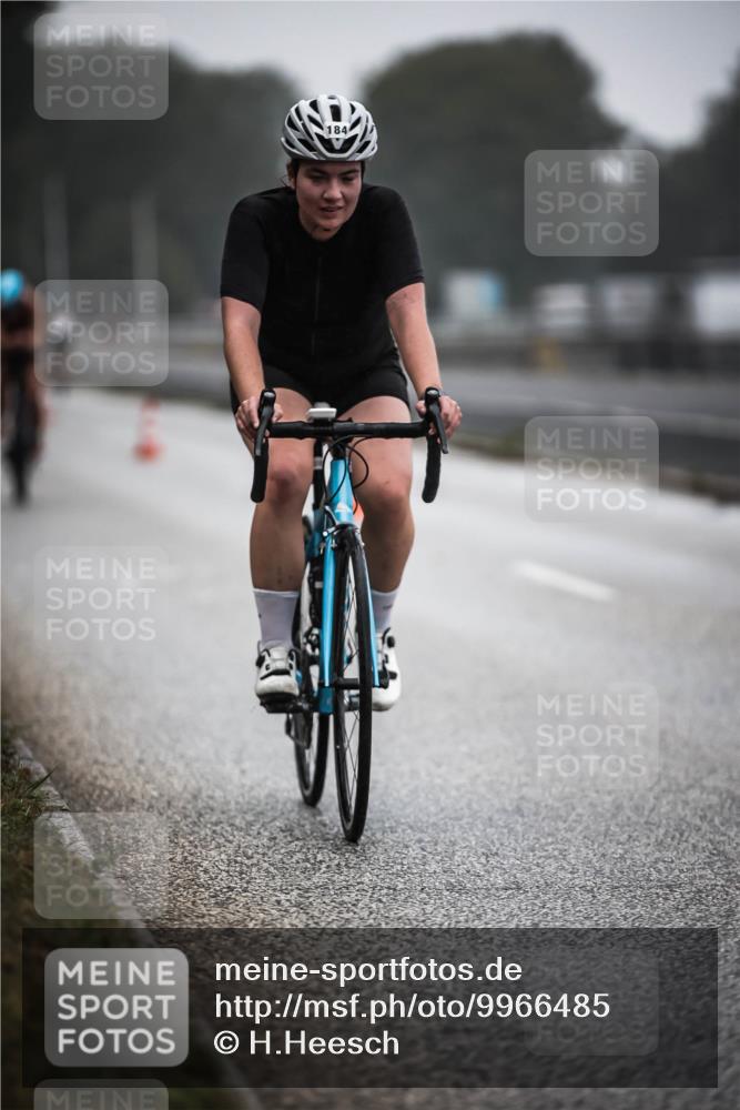 16.08.2026 - KN Förde Triathlon 2026 H.Heesch http://msf.ph/oto/9966485 16.08.2026 09:29:47 Radfahren 119, 133, 184 meine-sportfotos.de